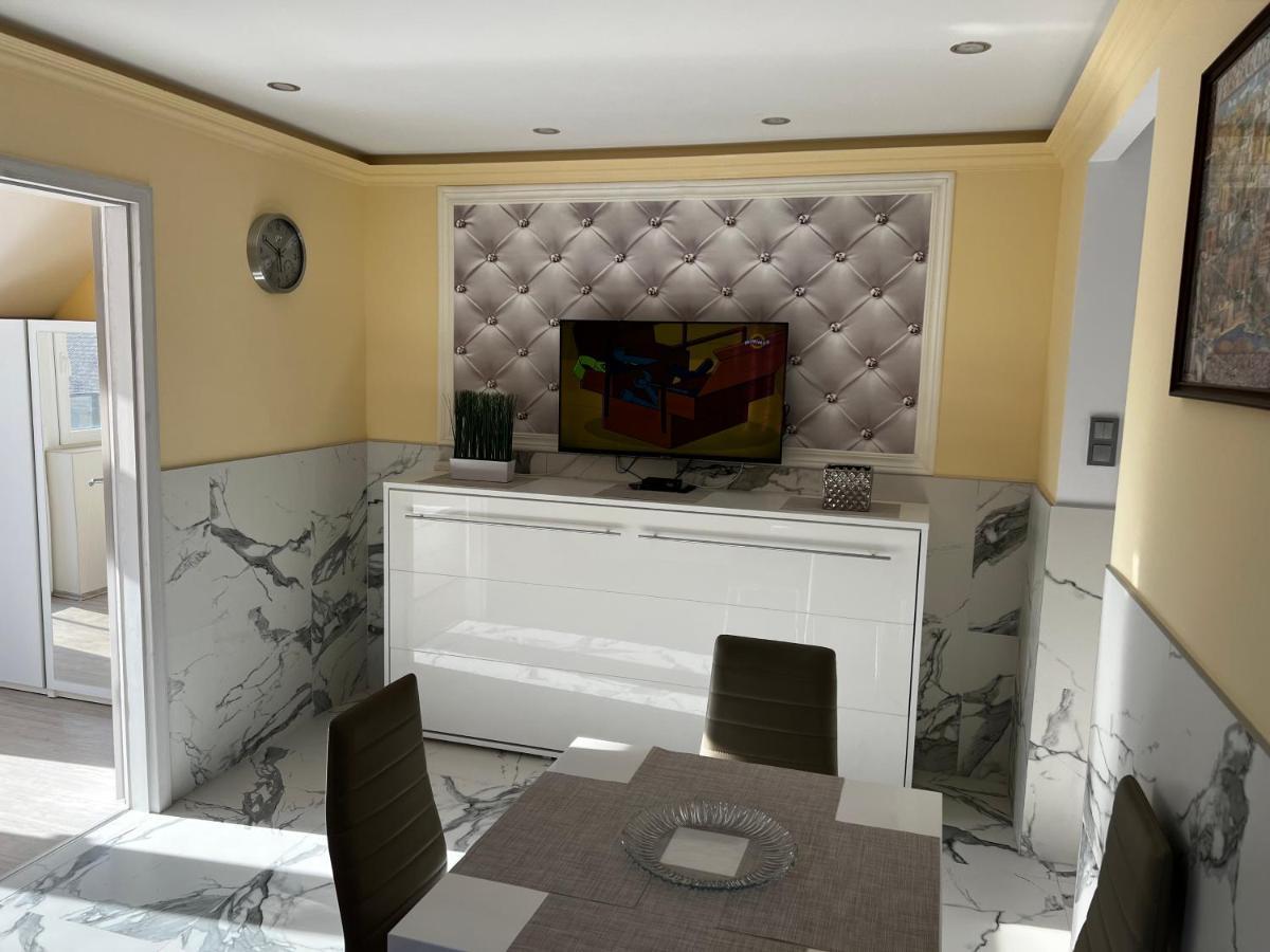 Mediterán Fedett Medencés Apartmanház Szántód Exterior foto